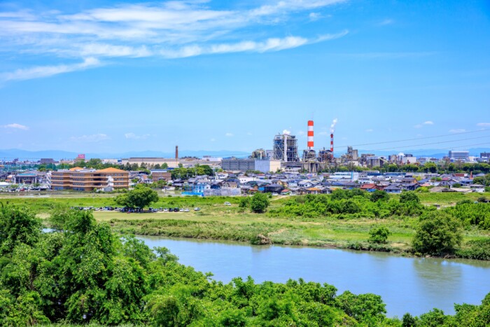 愛知県、春日井市の市街地遠景